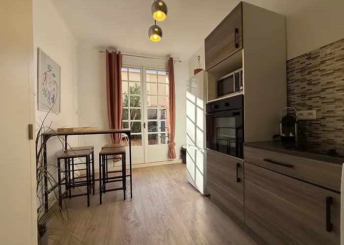 Le Petit Refuge * 佩皮尼昂